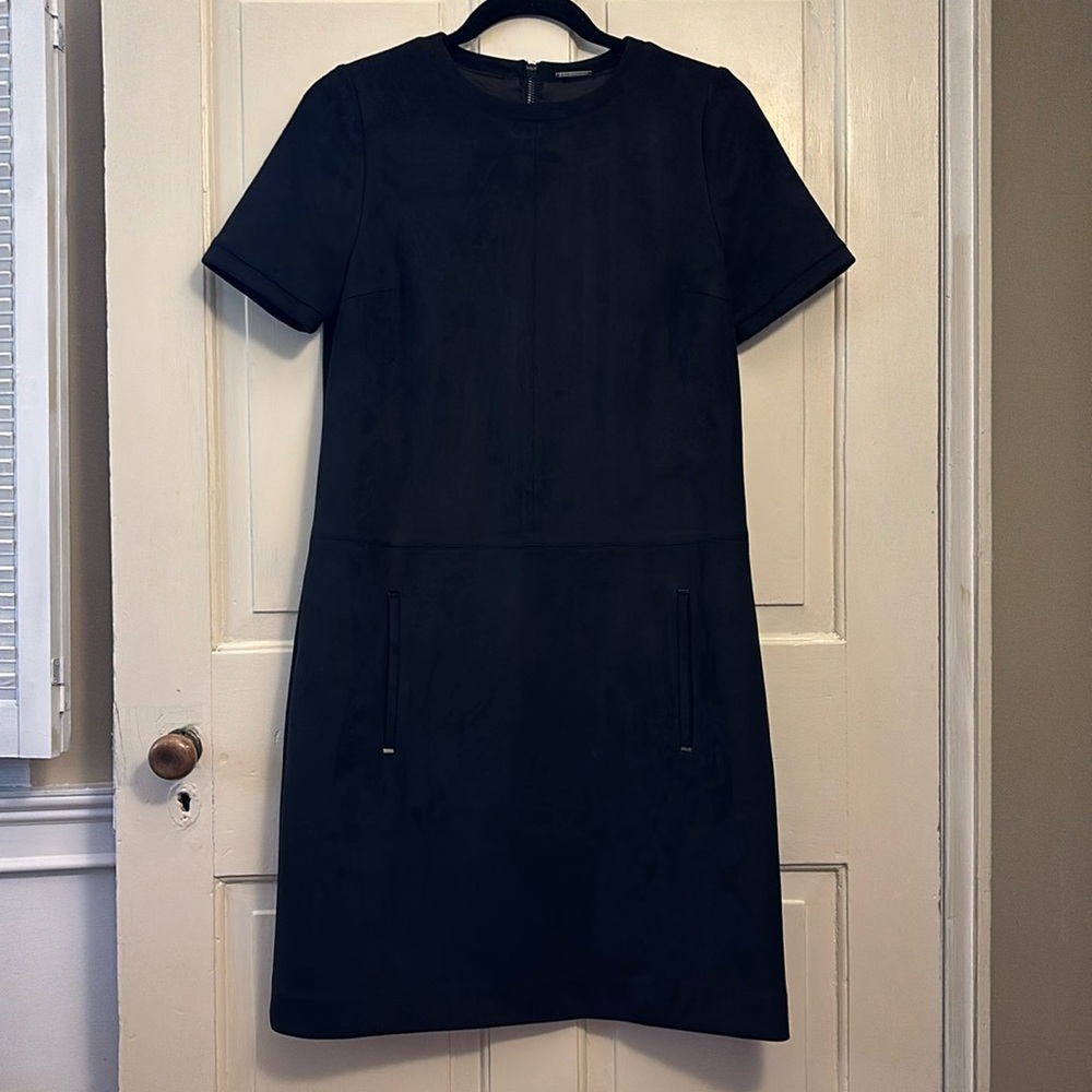 Elie Tahari Black Vegan Suede Short Sleeve Sheath Dress, size 4